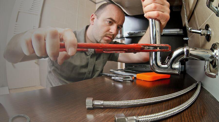 Expert burst pipe repair services in Vandergrift, PA